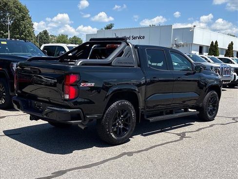 Certified 2025 Chevrolet Colorado Z71 w/ Midnight Edition AWD/4WD image 2