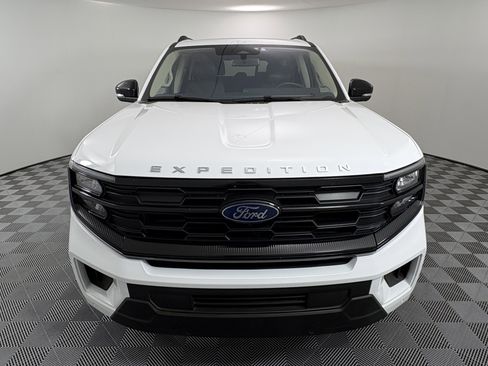 Used 2025 Ford Expedition Max Active AWD/4WD image 8