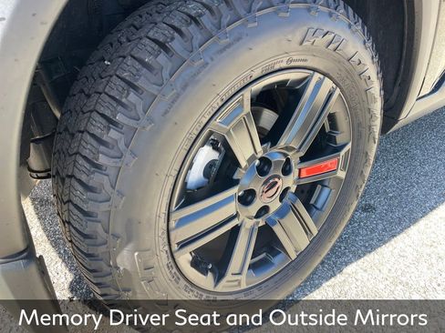 Used 2025 Nissan Rogue SV w/ Rock Creek Premium Package image 9