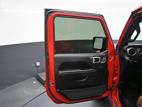 Used 2021 Jeep Wrangler Unlimited Rubicon AWD/4WD image 11