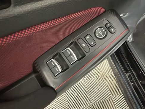 Used 2023 Honda Civic Si image 11