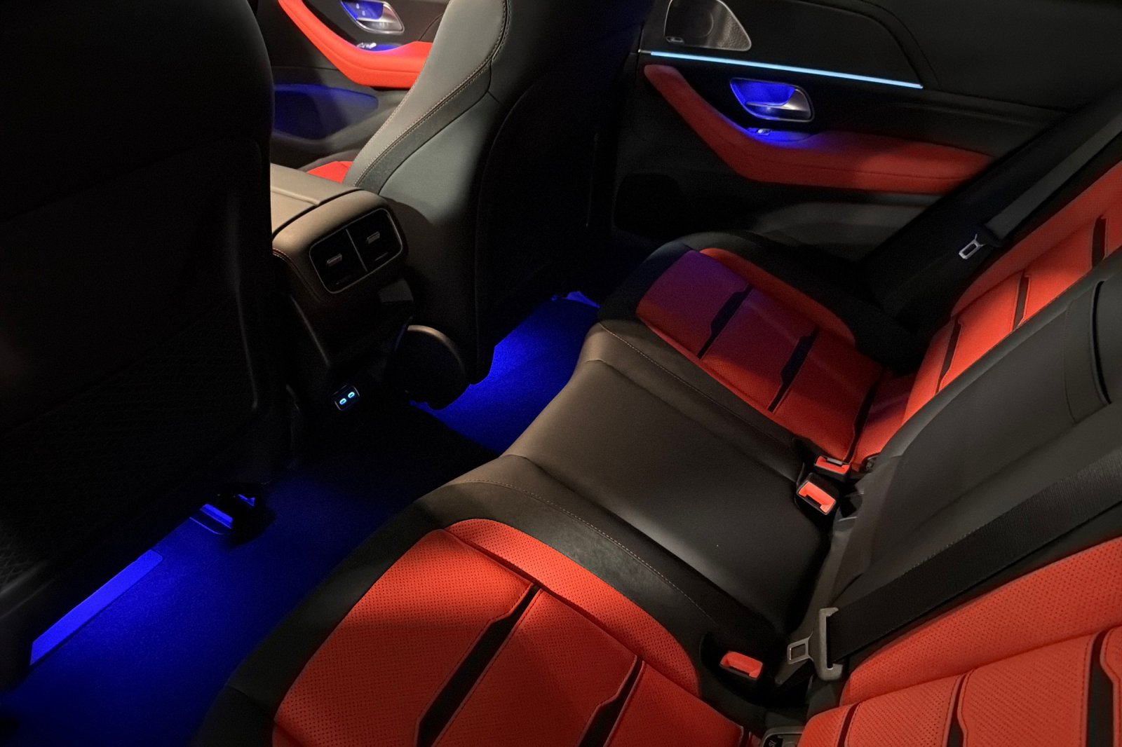 New 2026 Mercedes-Benz GLE 53 AMG 4MATIC Coupe image 11