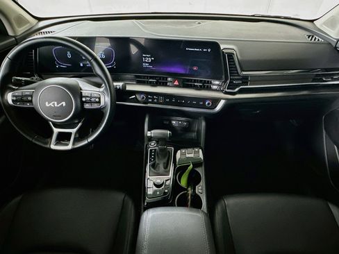 Used 2025 Kia Sportage EX FWD image 27