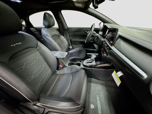 Used 2024 Kia Forte GT-Line w/ GT-Line Premium Package image 31