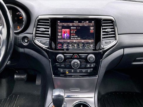 Certified 2020 Jeep Grand Cherokee Laredo image 12