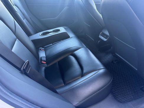 Used 2020 Tesla Model 3 Long Range AWD/4WD image 18