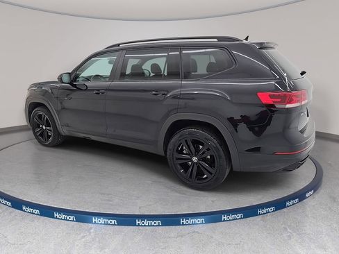 Used 2023 Volkswagen Atlas SEL R-Line AWD/4WD image 10