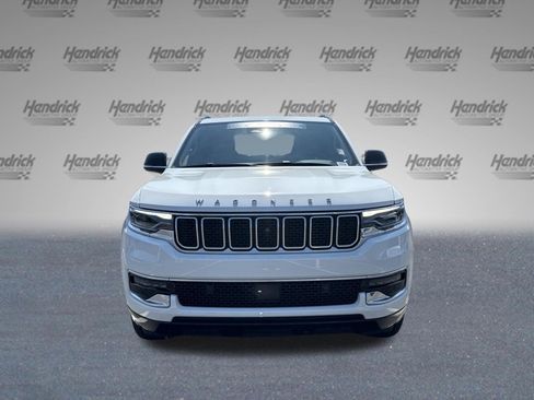Used 2024 Jeep Wagoneer 4WD w/ Premium Group I image 3