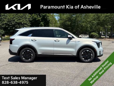 New 2026 Kia Sorento S w/ S Panoramic Sunroof Package FWD image 6