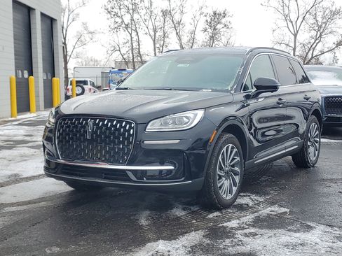 New 2025 Lincoln Corsair Reserve image 2