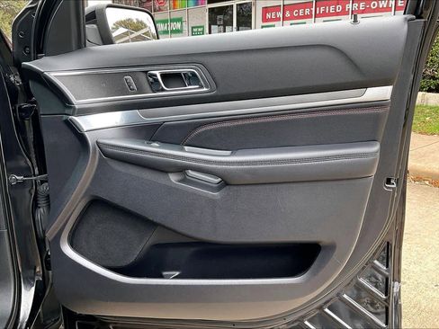 Used 2018 Ford Explorer Sport w/ Equipment Group 401A image 20