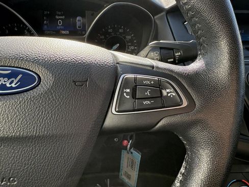Used 2017 Ford Focus SE image 11
