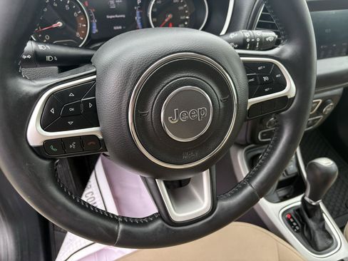 Used 2018 Jeep Compass Sport w/ Tech Group AWD/4WD image 16