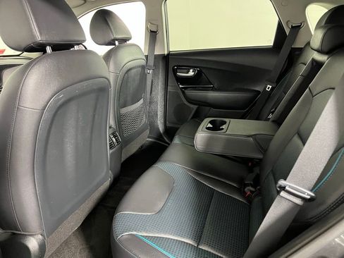Used 2022 Kia Niro EX Premium w/ Cold Weather Package image 28