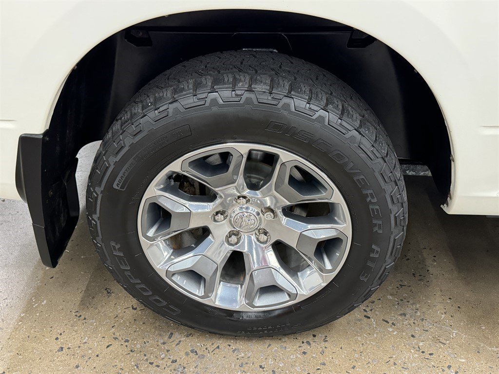 Used 2018 RAM 1500 Limited AWD/4WD image 17