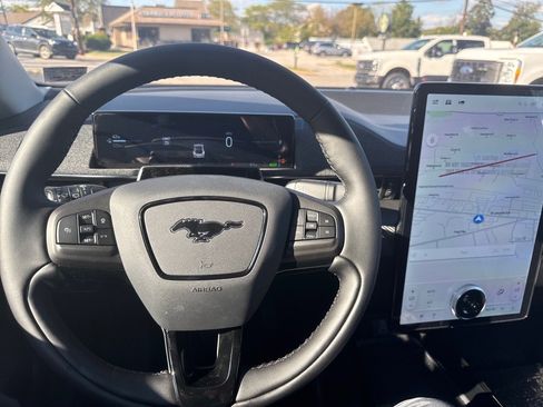 New 2025 Ford Mustang Mach-E Premium image 18