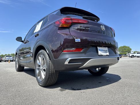 Used 2020 Buick Encore GX Essence w/ Experience Buick Package FWD image 8