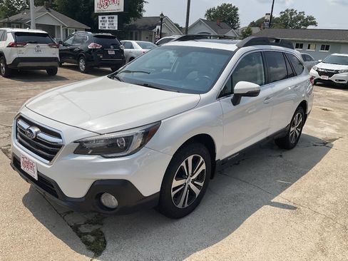 Used 2018 Subaru Outback 3.6R Limited AWD/4WD image 7