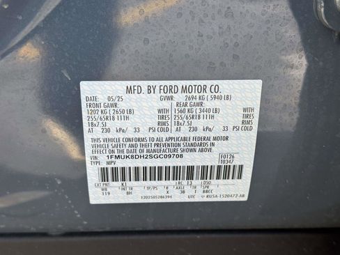 Used 2025 Ford Explorer Active image 17