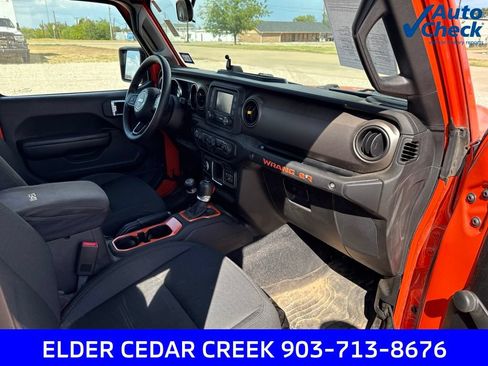 Used 2018 Jeep Wrangler Sport AWD/4WD image 20