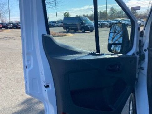 Used 2023 Ford Transit 350 XLT image 14