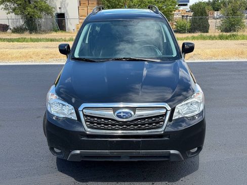 Used 2016 Subaru Forester 2.5i Limited AWD/4WD image 4