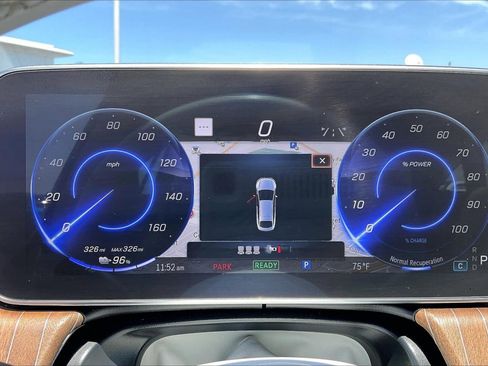 Used 2023 Mercedes-Benz EQS 450+ 4MATIC Sedan image 16
