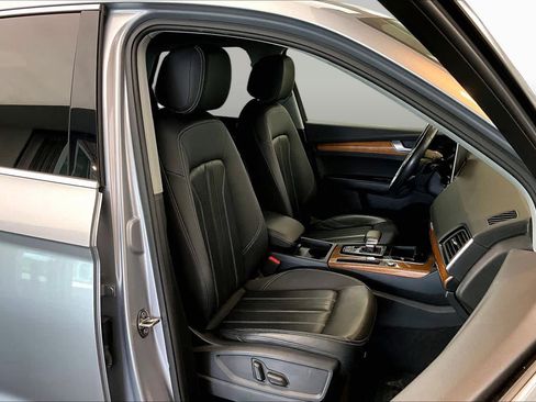 Used 2024 Audi Q5 2.0T Premium AWD/4WD image 9