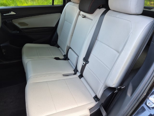 Used 2021 Volkswagen Tiguan SE R-Line AWD/4WD image 28