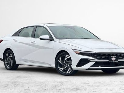 Used 2025 Hyundai Elantra SEL
