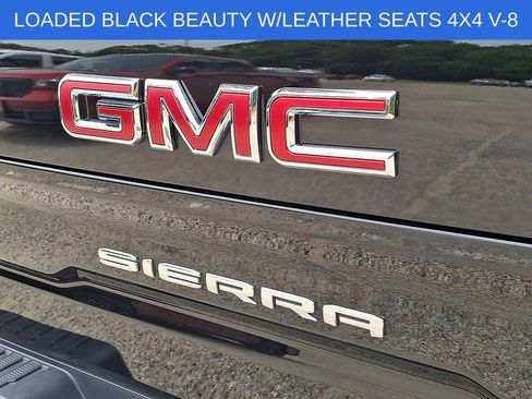 Used 2025 GMC Sierra 1500 SLT AWD/4WD image 31