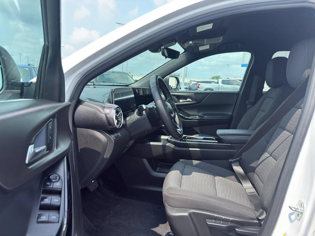 Certified 2025 Chevrolet Equinox LT w/ Safety and Technology Package AWD/4WD image 10