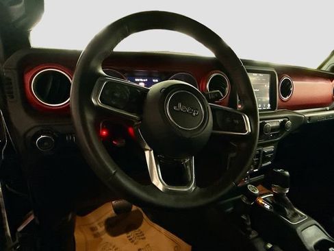 Used 2018 Jeep Wrangler Unlimited Rubicon AWD/4WD image 11