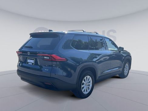 Used 2024 Toyota Grand Highlander AWD image 7