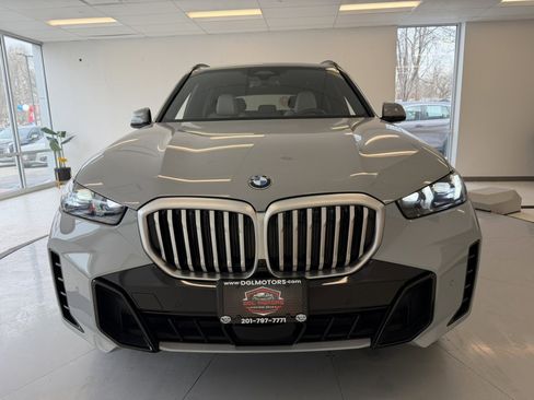 Used 2024 BMW X5 xDrive40i w/ M Sport Package image 64
