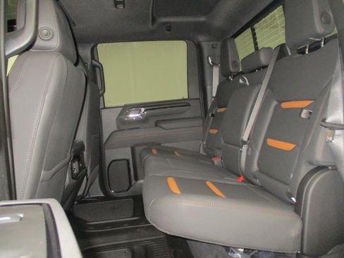 New 2025 GMC Sierra 2500 AT4 w/ AT4 Premium Plus Package image 34