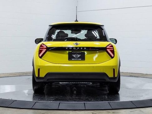 Used 2026 MINI Cooper S FWD image 6