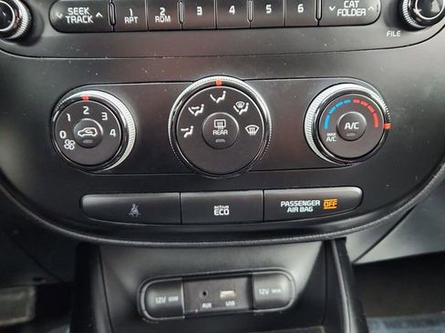 Used 2016 Kia Soul image 40