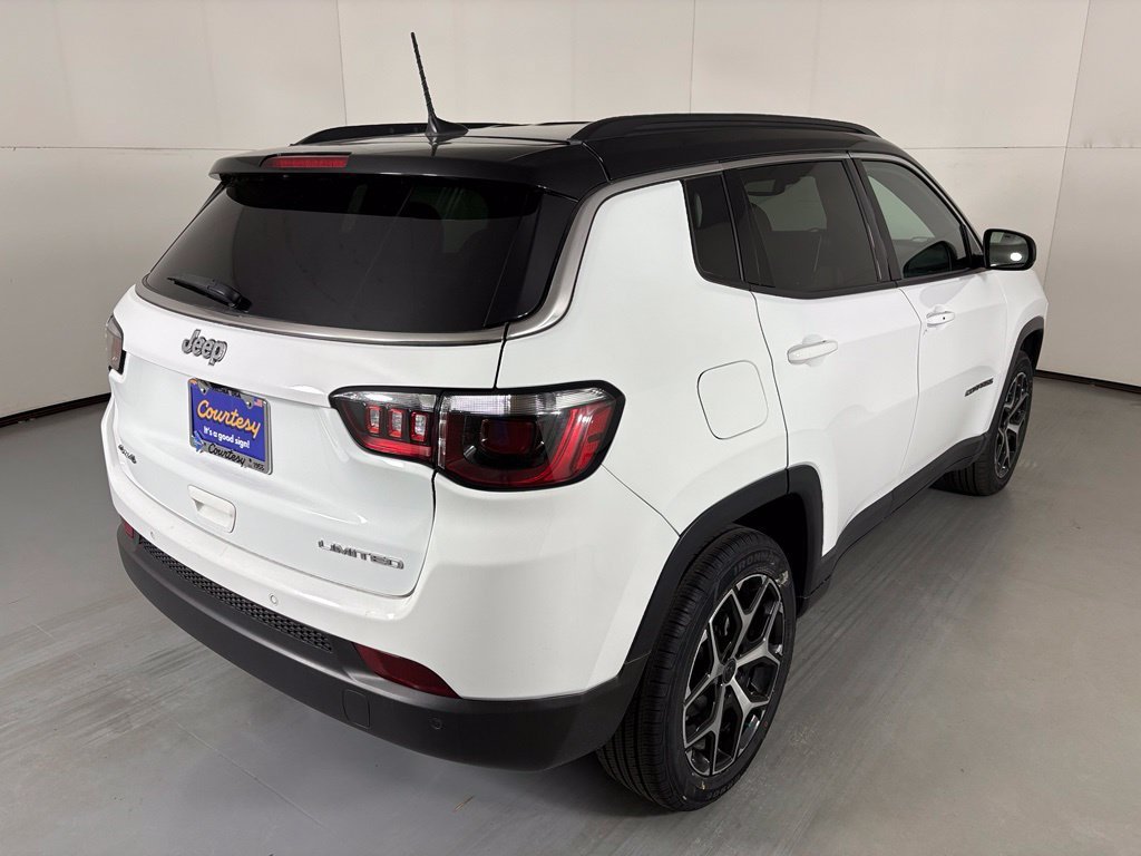 Used 2025 Jeep Compass Limited AWD/4WD image 8