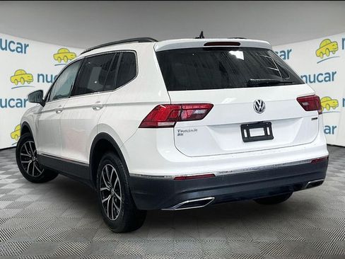 Used 2021 Volkswagen Tiguan SE w/ Panoramic Sunroof Package AWD/4WD image 4