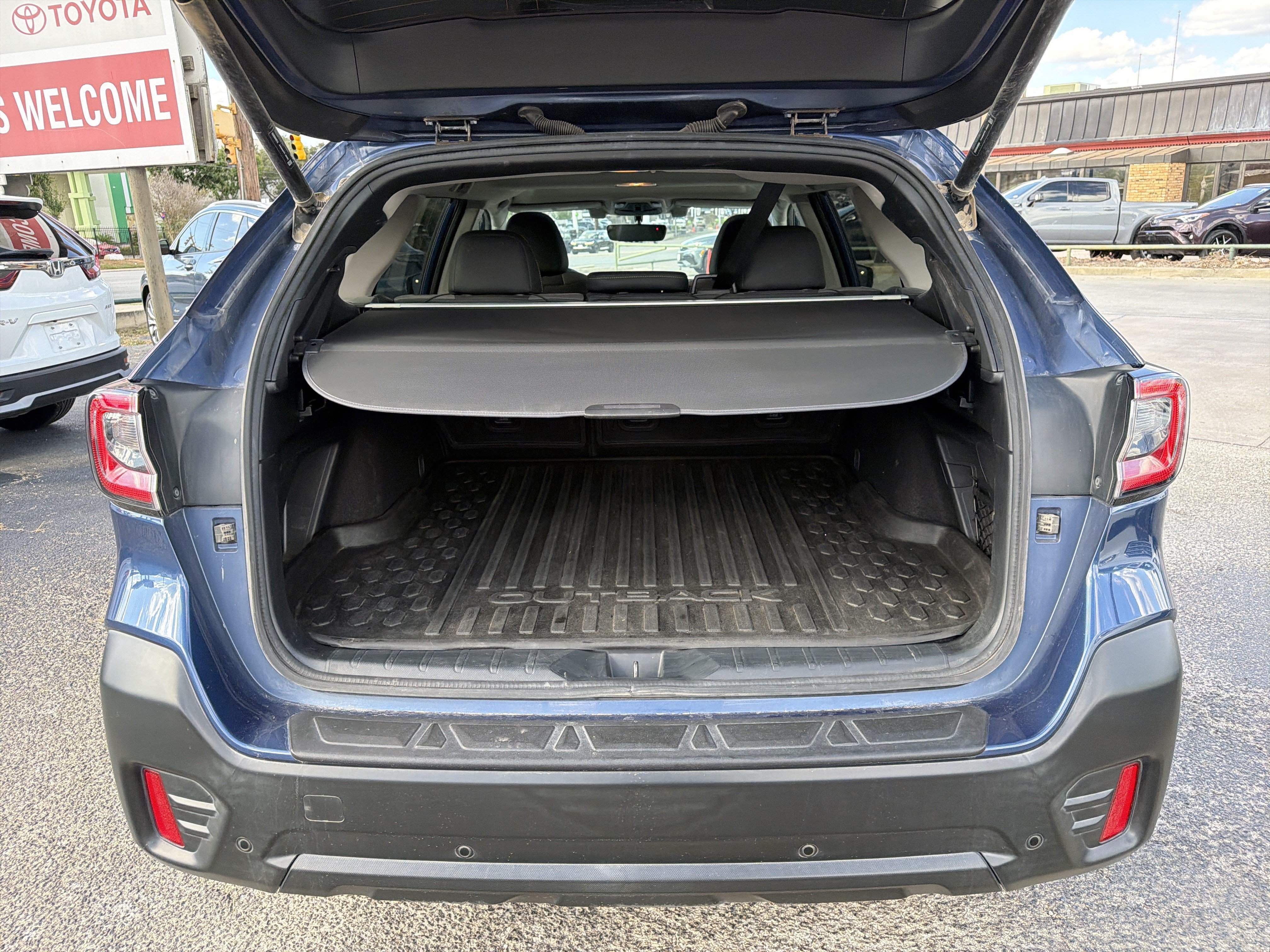 Used 2021 Subaru Outback Onyx Edition XT AWD/4WD image 28