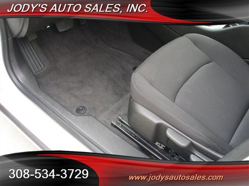 Used 2018 Chevrolet Malibu LS image 4