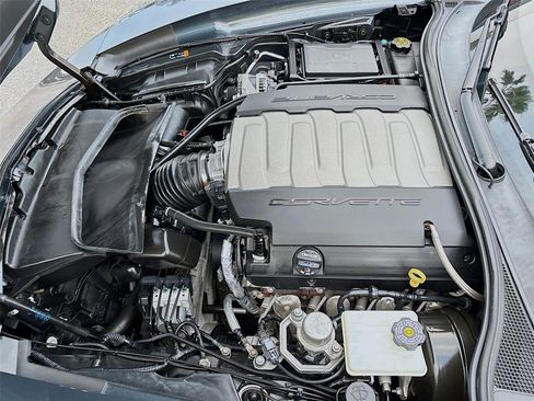 Used 2019 Chevrolet Corvette Stingray Coupe w/ 1LT image 28