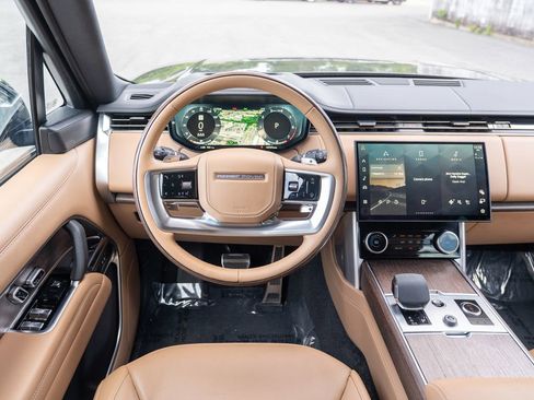 Used 2023 Land Rover Range Rover SE AWD/4WD image 13