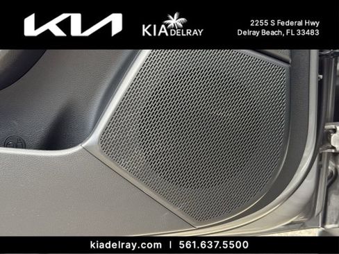 Used 2023 Kia Soul LX w/ Option Group 015 FWD image 15