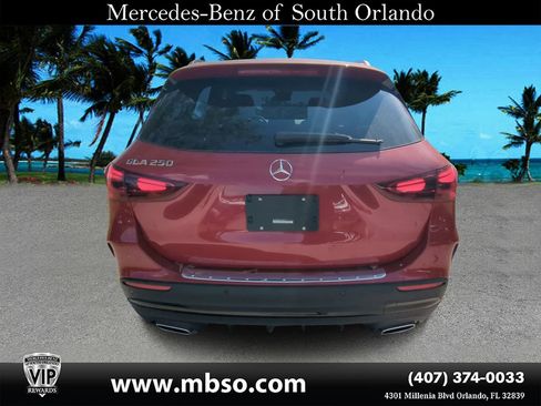 Used 2025 Mercedes-Benz GLA 250 image 16