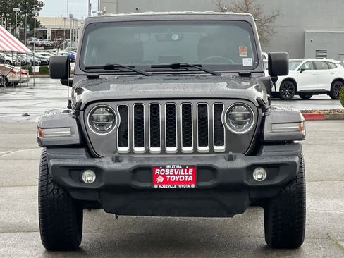 Used 2021 Jeep Wrangler Unlimited Sahara image 10