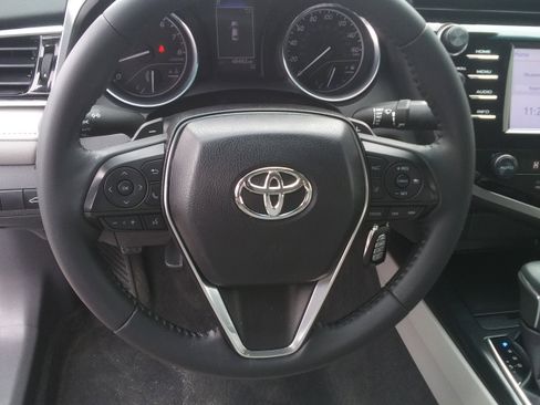 Used 2018 Toyota Camry SE image 12