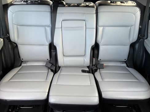 Used 2021 Ford Explorer XLT w/ Equipment Group 202A image 16