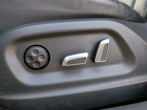 Used 2018 Audi Q3 2.0T Premium Plus image 29